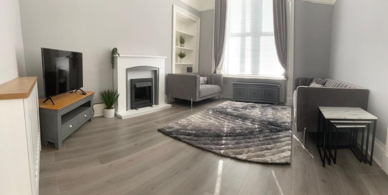 The Princess Flat, Helensburgh. ภายนอก รูปภาพ
